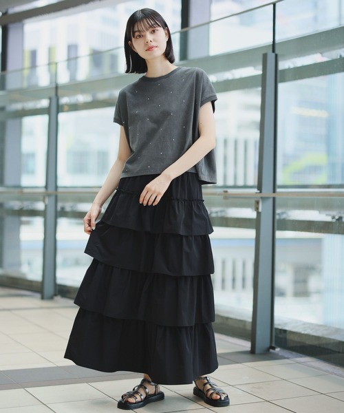 niko and...(ニコアンド)の「スタッズフレンチショートTシャツ(Tシャツ/カットソー・レディース・チャコール/オフホワイト/グレー・FREE)」の5枚目の写真