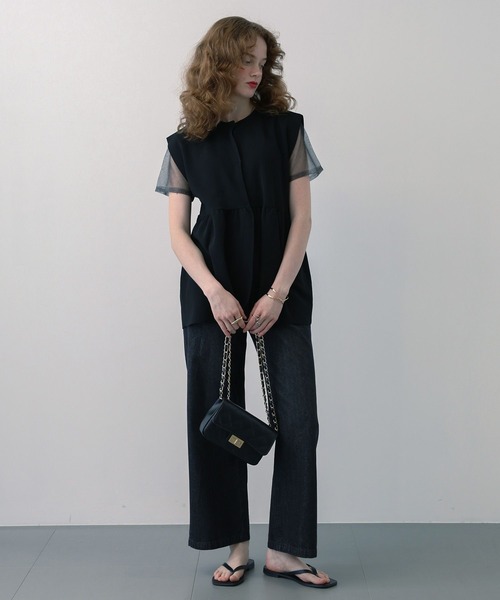 saloon（サルーン）の「SALOON(サルーン)/ペプラムニットベスト【手洗い可】（ベスト・レディース・ブラック/アイボリー・FREE）」の4枚目の写真