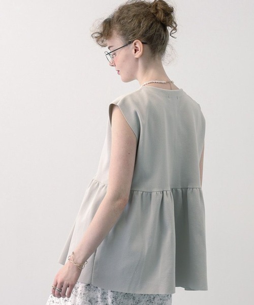 saloon（サルーン）の「SALOON(サルーン)/ペプラムニットベスト【手洗い可】（ベスト・レディース・ブラック/アイボリー・FREE）」の13枚目の写真