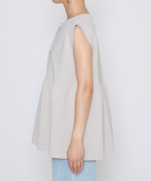 saloon（サルーン）の「SALOON(サルーン)/ペプラムニットベスト【手洗い可】（ベスト・レディース・ブラック/アイボリー・FREE）」の16枚目の写真