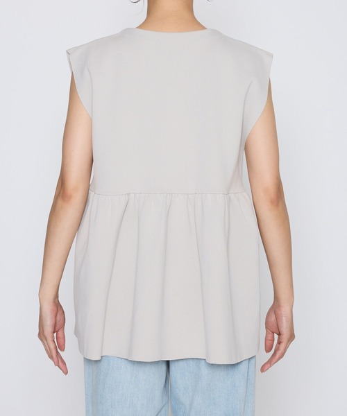 saloon（サルーン）の「SALOON(サルーン)/ペプラムニットベスト【手洗い可】（ベスト・レディース・ブラック/アイボリー・FREE）」の17枚目の写真