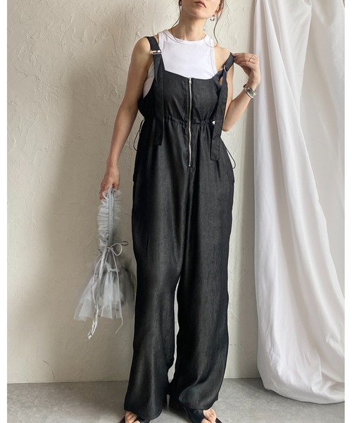 She's Closet(シーズクローゼット)の「フロントジップハイウエストドローストリング付きミリタリーワイドパンツオールインワンサロペット(サロペット/オーバーオール・レディース・インディゴブルー/ブラック・FREE)」の13枚目の写真