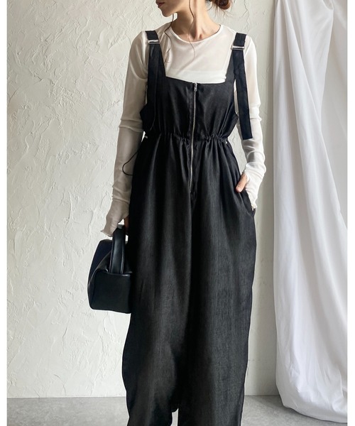 She's Closet(シーズクローゼット)の「フロントジップハイウエストドローストリング付きミリタリーワイドパンツオールインワンサロペット(サロペット/オーバーオール・レディース・インディゴブルー/ブラック・FREE)」の6枚目の写真