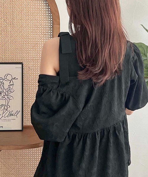 apres jour clair（アプレジュールクレア）の「【apres jour clair】肩リボンタンクトップ【ZOZOTOWN限定アイテム】（タンクトップ・レディース・ブラック/オフホワイト/ピンクベージュ・X-LARGE/フリー）」の11枚目の写真