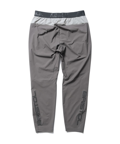 F.C.Real Bristol(エフシーレアルブリストル)の「STRETCH LIGHT WEIGHT TAPERED EASY PANTS(その他パンツ・メンズ・ブラック/グレー/カーキ・SMALL/MEDIUM/LARGE/X-LARGE)」の3枚目の写真