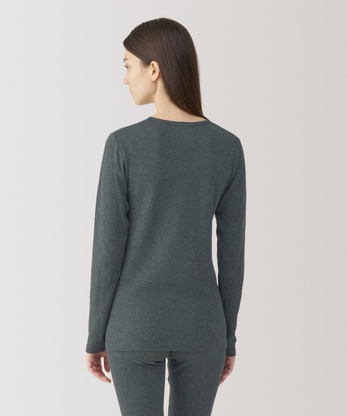 無印良品（ムジルシリョウヒン）の「〔MUJI Labo〕婦人　コットンカシミヤクルーネックＴシャツ（Tシャツ/カットソー・レディース・ブラック/グレー系/オフホワイト・XL/L/M/S）」の18枚目の写真