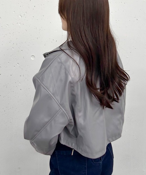 archives（アルシーヴ）の「フェイクレザードロストショートブルゾン／（ブルゾン・レディース・ブラック/ブルー/アイボリー・MEDIUM）」の19枚目の写真