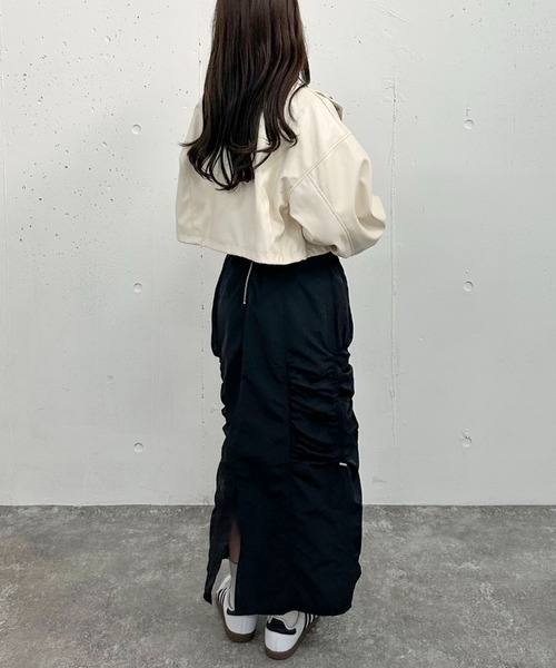 archives（アルシーヴ）の「フェイクレザードロストショートブルゾン／（ブルゾン・レディース・ブラック/ブルー/アイボリー・MEDIUM）」の15枚目の写真