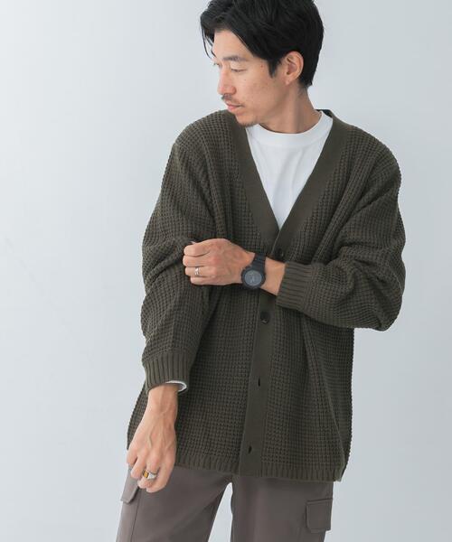 ITEMS URBANRESEARCH（アイテムズ アーバンリサーチ）の「ワッフル編み Vネックニットカーディガン（カーディガン/ボレロ・メンズ・チャコールグレー/ブラック/オフホワイト/オリーブ/モカ・SMALL/MEDIUM/LARGE）」の5枚目の写真