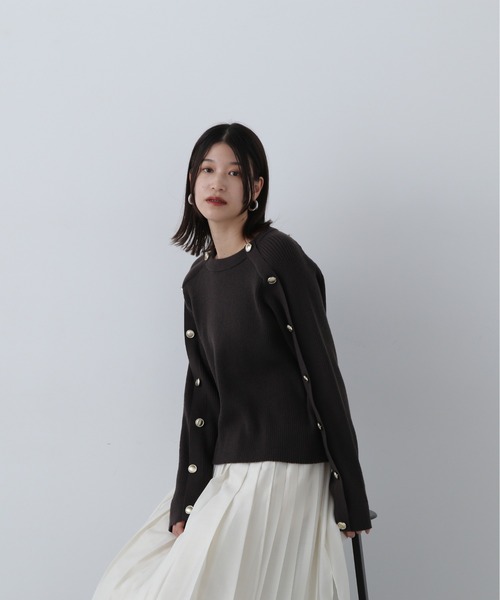 N.（N. Natural Beauty Basic）（エヌエヌナチュラルビューティーベーシック）の「◆ラグランボタンニット（ニット/セーター・レディース・レッド/オフホワイト/チャコールグレー・MEDIUM）」の20枚目の写真