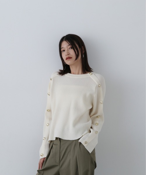 N.（N. Natural Beauty Basic）（エヌエヌナチュラルビューティーベーシック）の「◆ラグランボタンニット（ニット/セーター・レディース・レッド/オフホワイト/チャコールグレー・MEDIUM）」の8枚目の写真