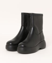 ABC-MART（エービーシーマート）の「ABC SELECT エービーシーセレクト VOLUME ST SHORT 5.5 トラックストレッチロング W3049 BLACK（ブーツ）」