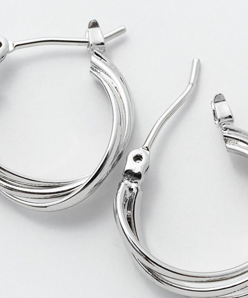 ciite'（シーテ）の「ミニねじれ3連フープピアス  (両耳用)（ピアス（両耳用）・レディース・シルバー/ゴールド・FREE）」の7枚目の写真