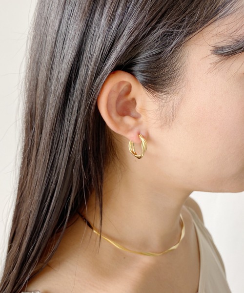 ciite'（シーテ）の「ミニねじれ3連フープピアス  (両耳用)（ピアス（両耳用）・レディース・シルバー/ゴールド・FREE）」の15枚目の写真