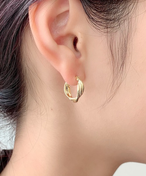 ciite'（シーテ）の「ミニねじれ3連フープピアス  (両耳用)（ピアス（両耳用）・レディース・シルバー/ゴールド・FREE）」の20枚目の写真