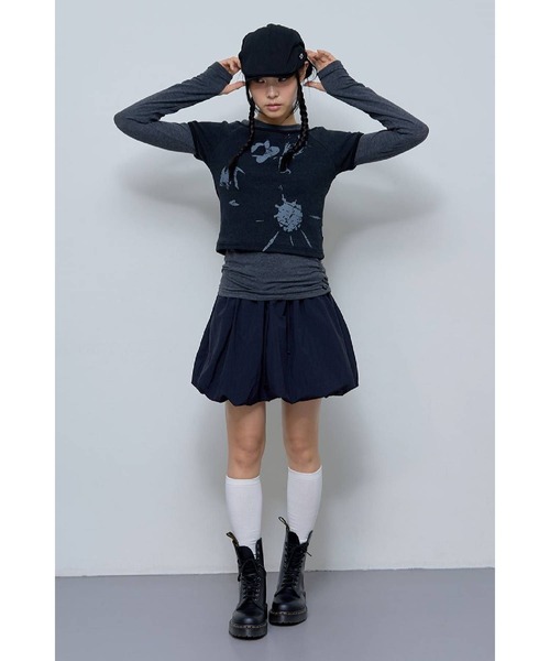 FANCY CLUB（ファンシークラブ）の「NASTY FANCY CLUB／ローズレイヤードロングスリーブ（Tシャツ/カットソー・レディース・レッド/チャコール・FREE）」の3枚目の写真