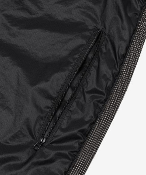 THE NORTH FACE(ザノースフェイス)の「THE NORTH FACE (ザ・ノース・フェイス)Enride convertible down jacket エンライドコンバーチブルダウンジャケット(ユニセックス)(ダウンジャケット/コート・メンズ・ブラック/オレンジ/タン・L/M/XL)」の7枚目の写真