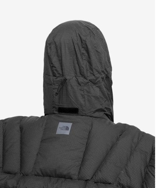 THE NORTH FACE(ザノースフェイス)の「THE NORTH FACE (ザ・ノース・フェイス)Enride convertible down jacket エンライドコンバーチブルダウンジャケット(ユニセックス)(ダウンジャケット/コート・メンズ・ブラック/オレンジ/タン・L/M/XL)」の13枚目の写真