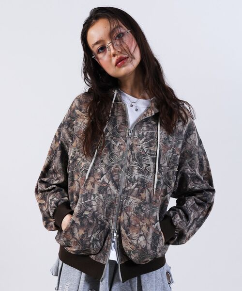 【 sige  】 SEQUENZ（シークエンズ）】LOGO APPLIQUE ZIP HOODIE / フーディ