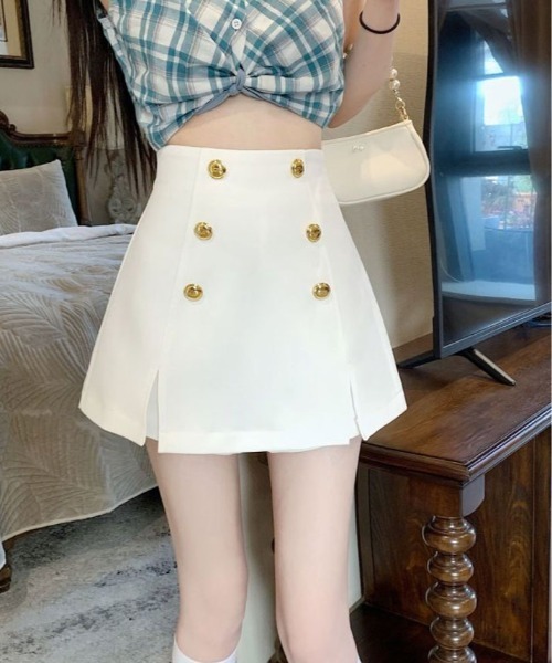 kirakiraShop(キラキラショップ)の「金ボタン ハイウエスト ミニスカート パンツ(スカート・レディース・ホワイト/ブラック・M/L)」の5枚目の写真