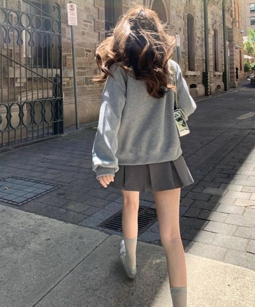 Mayree（メイリー）の「【Mayree】 リボン プリント トレーナー スウェット（スウェット・レディース・ブラック/グレー・SMALL/MEDIUM/LARGE）」の7枚目の写真