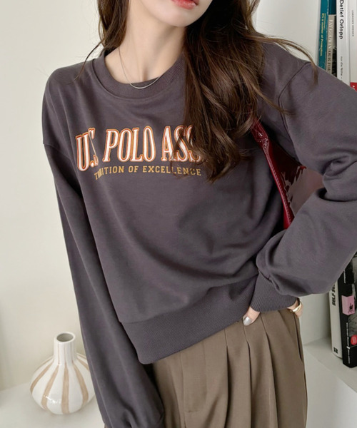U.S. POLO ASSN.（ユーエスポロアッスン）の「U.S. POLO ASSN. ダンボール素材 カレッジロゴ風 プリント トレーナー（スウェット・レディース・スミクロ/アイボリー/グリーン・S/L/M）」の19枚目の写真