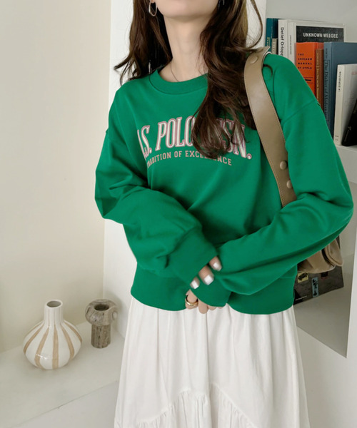 U.S. POLO ASSN.（ユーエスポロアッスン）の「U.S. POLO ASSN. ダンボール素材 カレッジロゴ風 プリント トレーナー（スウェット・レディース・スミクロ/アイボリー/グリーン・S/L/M）」の10枚目の写真