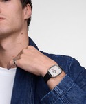 Daniel Wellington（ダニエルウェリントン）の「Marlon Sheffield Linen 本革 32×36.5MM ローズゴールド／シルバー（アナログ腕時計・ONE SIZE）」