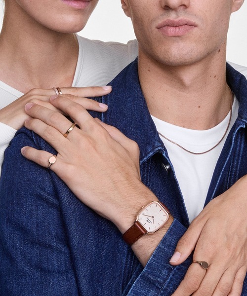 Daniel Wellington(ダニエルウェリントン)の「Marlon Sheffield Linen 本革 32×36.5MM ローズゴールド/シルバー(アナログ腕時計・メンズ・ピンクゴールド/シルバー・ONE SIZE)」の11枚目の写真