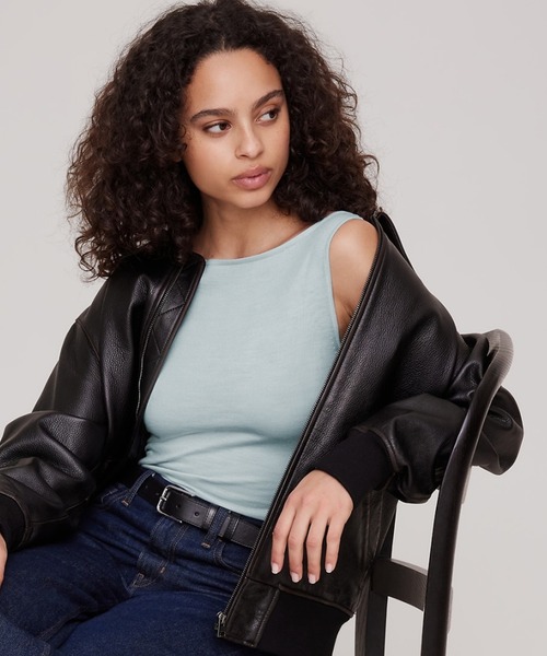 Banana Republic(バナナリパブリック)の「ライトウェイト メリノ ボートネック タンクトップ(タンクトップ・レディース・ブルー/コーラル/ネイビー・S/M/L/XS)」の3枚目の写真