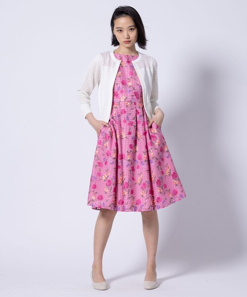 TOCCA(トッカ)の「SPIDERWEB KNIT ニットブルゾン(カーディガン/ボレロ・レディース・アイボリー系/ネイビー系・SMALL/MEDIUM)」の15枚目の写真