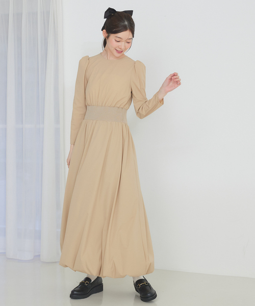 SELFIST(セルフィスト)の「背中空きウエストリブバルーンワンピース 秋服 オケージョン ディナー(ワンピース・レディース・ブラック/ベージュ・フリー)」の3枚目の写真