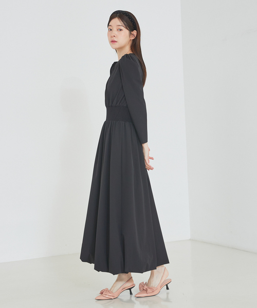 SELFIST(セルフィスト)の「背中空きウエストリブバルーンワンピース 秋服 オケージョン ディナー(ワンピース・レディース・ブラック/ベージュ・フリー)」の15枚目の写真