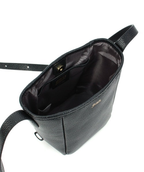 Beau're(ヴュレ)の「【BEAURE/ビュレ】カウレザー バケツ型 ワンマイル BAG(ショルダーバッグ・レディース・アイボリー/ブラウン/シルバー/レッド/ブラック・FREE)」の17枚目の写真