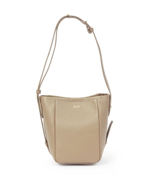 Beau're(ヴュレ)の「【BEAURE/ビュレ】カウレザー バケツ型 ワンマイル BAG(ショルダーバッグ・レディース・アイボリー/ブラウン/シルバー/レッド/ブラック・FREE)」の19枚目の写真