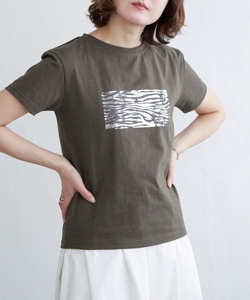 notch.（ノッチ）の「箔プリントアソートコンパクトTシャツ（Tシャツ/カットソー・レディース・オフホワイト/シルバー/ホワイト/チャコール/ダークグレー/その他2・M）」の22枚目の写真