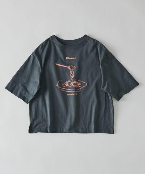 conges payes ADIEU TRISTESSE(コンジェ ペイエ アデュートリステス)の「ミールプリントTシャツ(Tシャツ/カットソー・レディース・グレイッシュベージュ/ブルーグレー/イエロー・FREE)」の2枚目の写真