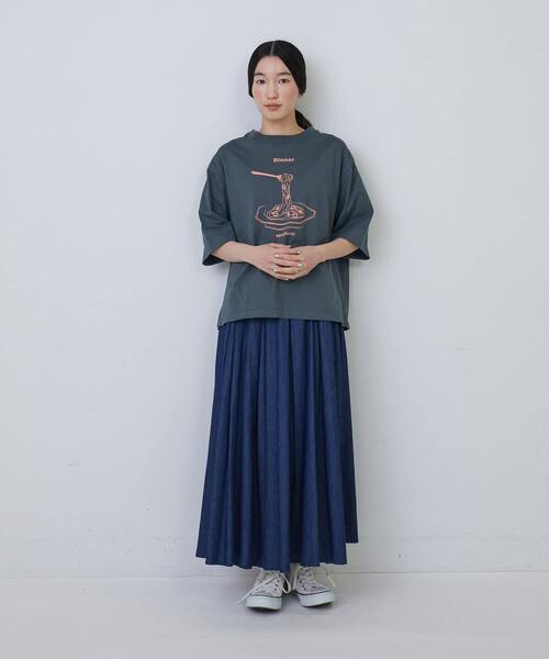 conges payes ADIEU TRISTESSE(コンジェ ペイエ アデュートリステス)の「ミールプリントTシャツ(Tシャツ/カットソー・レディース・グレイッシュベージュ/ブルーグレー/イエロー・FREE)」の10枚目の写真