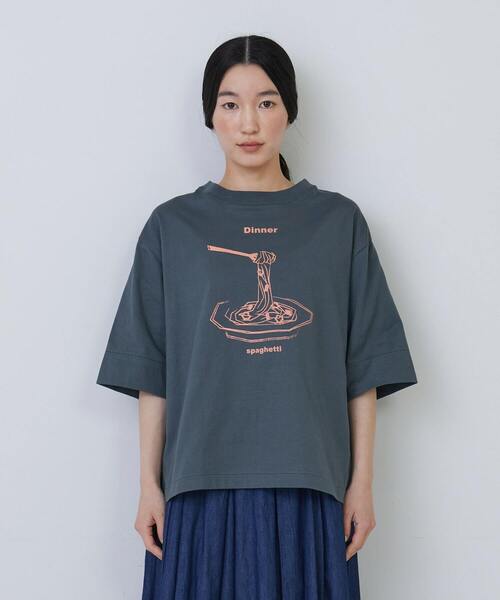 conges payes ADIEU TRISTESSE(コンジェ ペイエ アデュートリステス)の「ミールプリントTシャツ(Tシャツ/カットソー・レディース・グレイッシュベージュ/ブルーグレー/イエロー・FREE)」の13枚目の写真