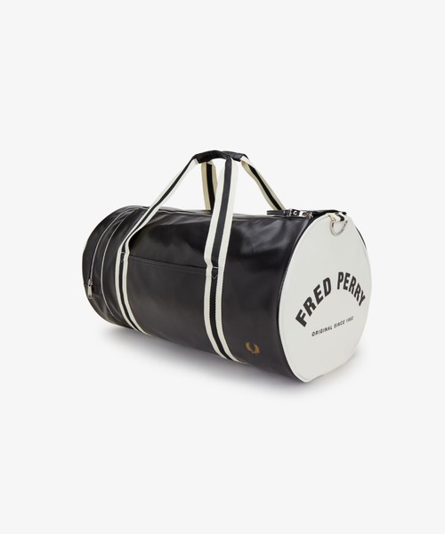 FRED PERRY（フレッドペリー）の「Classic Large Barrel Bag／クラシックバレルバッグ L（ドラムバッグ・メンズ・ブラック・ONE SIZE）」の4枚目の写真