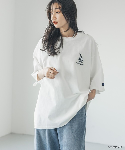 LOWRYS FARM（ローリーズファーム）の「ＭＬＢシシュウロゴＴＳＳ　 324945（Tシャツ/カットソー・メンズ・ホワイト/ブラウン/グレー/ブラック/チャコールグレー/エンジ・MEDIUM/LARGE）」の3枚目の写真
