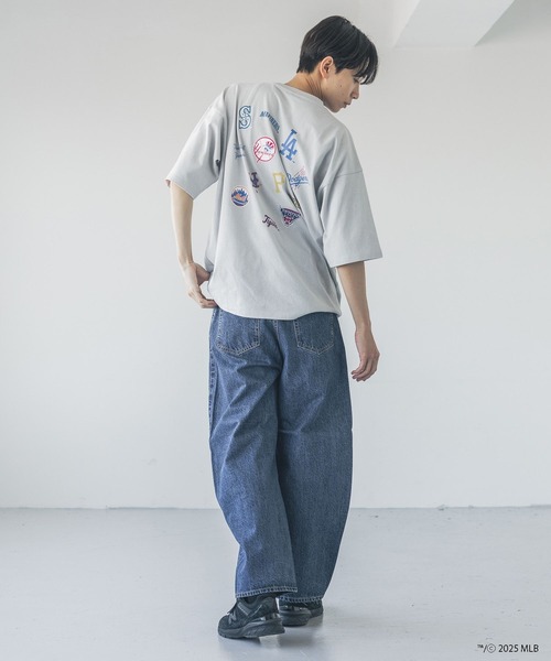 LOWRYS FARM（ローリーズファーム）の「ＭＬＢシシュウロゴＴＳＳ　 324945（Tシャツ/カットソー・メンズ・ホワイト/ブラウン/グレー/ブラック/チャコールグレー/エンジ・MEDIUM/LARGE）」の13枚目の写真