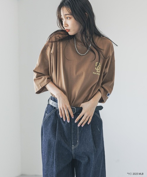 LOWRYS FARM（ローリーズファーム）の「ＭＬＢシシュウロゴＴＳＳ　 324945（Tシャツ/カットソー・メンズ・ホワイト/ブラウン/グレー/ブラック/チャコールグレー/エンジ・MEDIUM/LARGE）」の20枚目の写真