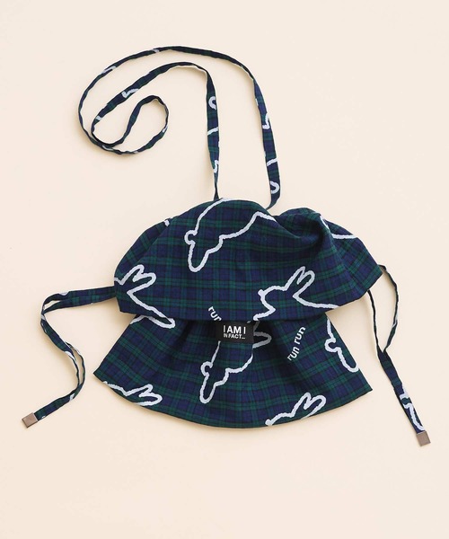 I am I in fact...（アイアムアイインファクト）の「run rabbit ギャザーバッグ（ショルダーバッグ・レディース・グリーン/レッド・FREE）」の2枚目の写真