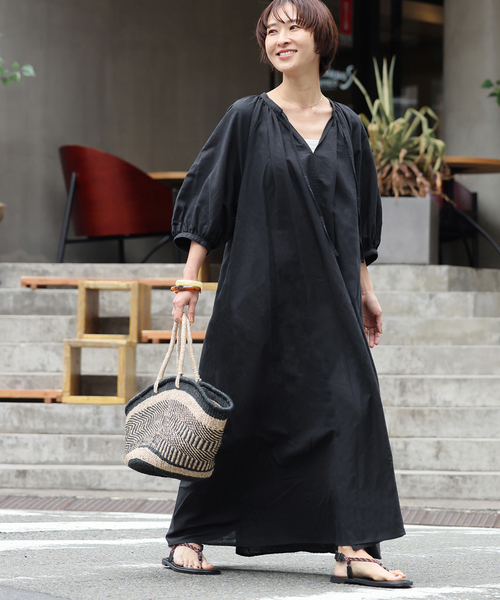 JOURNAL STANDARD relume（ジャーナルスタンダード　レリューム）の「リネンコットンラグランギャザーワンピース（ワンピース・レディース・ベージュ/ブラック・FREE）」の22枚目の写真