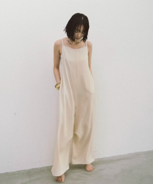 HANNE（アン）の「【Mikako collaboration】キャミワイドオールインワン（つなぎ/オールインワン・レディース・ネイビー/アイボリー/ブラック・S/M）」の19枚目の写真