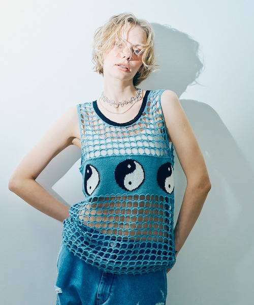 RNA（アールエヌエー）の「K2718 ＹＩＮ　ＹＡＮＧメッシュタンク（タンクトップ・レディース・ブルー/ベージュ/ブラック・MEDIUM）」の3枚目の写真