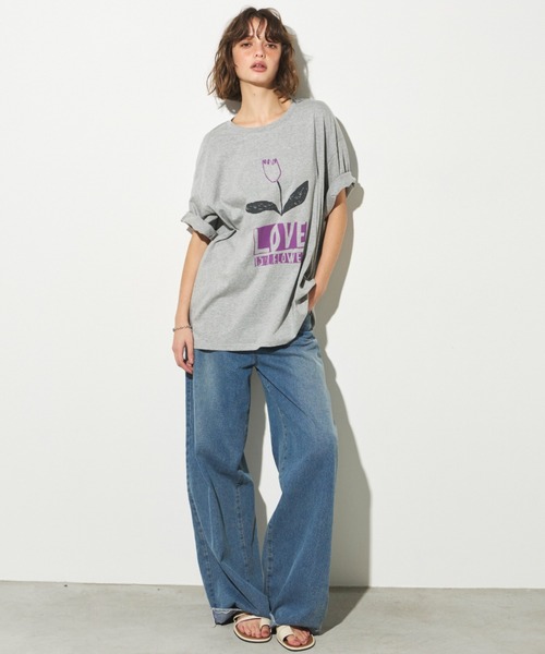 Unitage（ユニテージ）の「チューリップイラストTEE（Tシャツ/カットソー・レディース・グレー/ホワイト/ネイビー・FREE）」の10枚目の写真