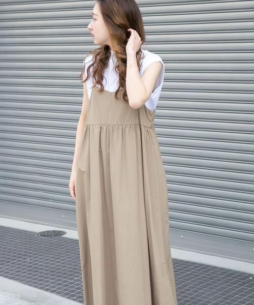 ITEMS URBANRESEARCH(アイテムズ アーバンリサーチ)の「フレンチTシャツ×キャミワンピースセット(ワンピース・レディース・ホワイト系その他/モカ/チャコールグレー・FREE)」の4枚目の写真
