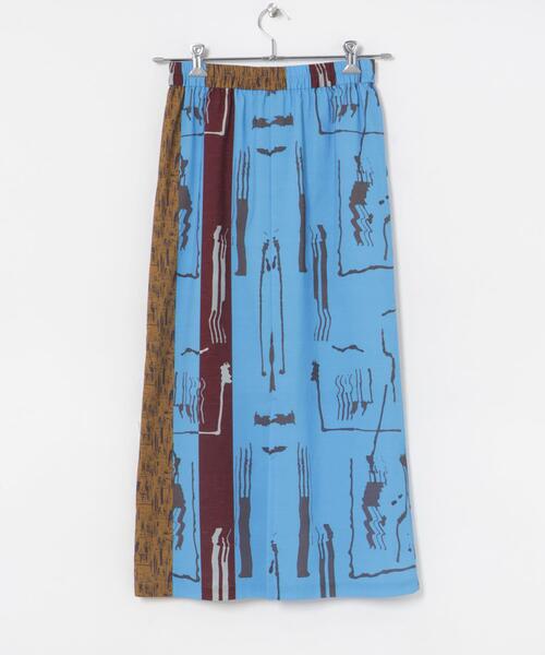 URBAN RESEARCH（アーバンリサーチ）の「『2サイズ展開』アートプリントストレートスカート（スカート・レディース・ブルー/オレンジ・40/38）」の16枚目の写真